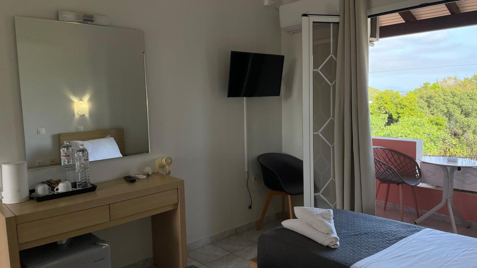 Appartement Alonaki Bay à Halikounas Extérieur photo